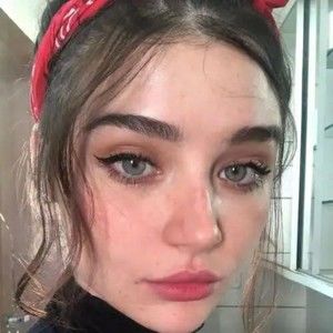 Meet your Posher, Holly